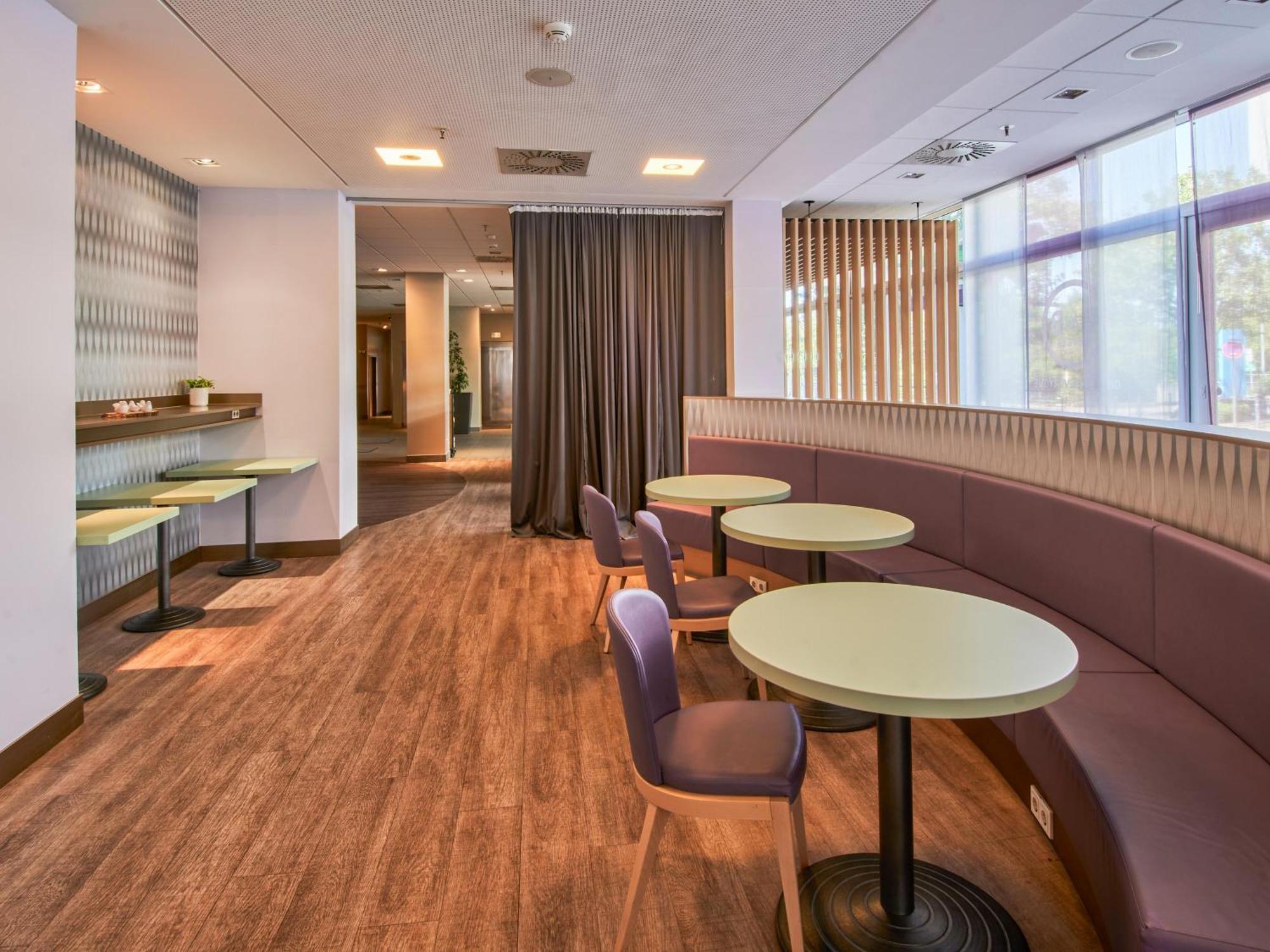 B&B Hotel Offenbach-Kaiserlei Екстер'єр фото